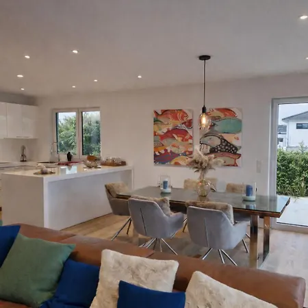 Сasa de vacaciones Design Seemoment Mit Kamin Und Panorama-seeblick Pouch