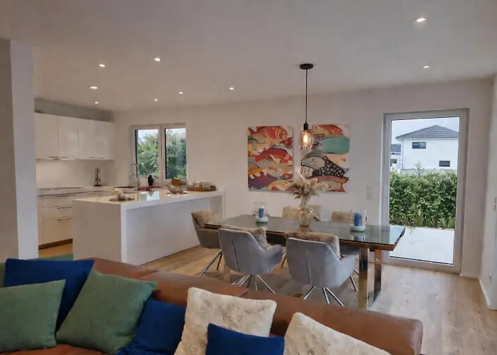 Ferienhaus Design Seemoment Mit Kamin Und Panorama-seeblick Pouch